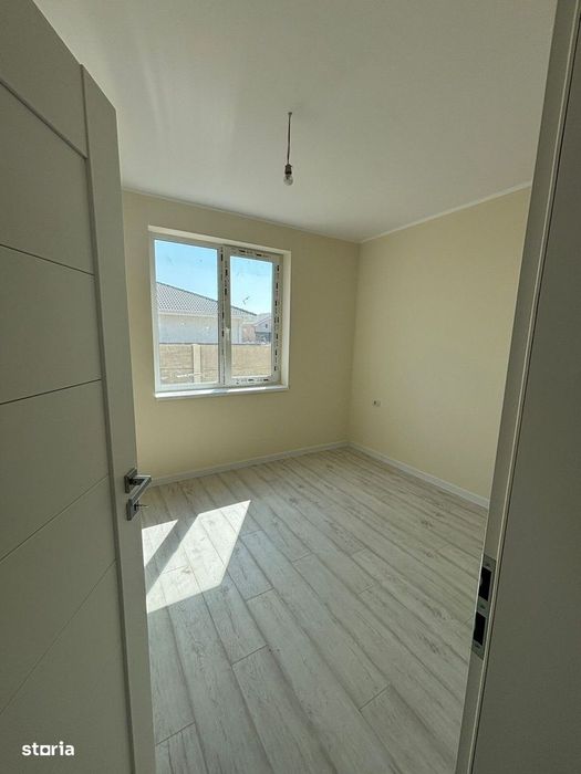 Duplex pe parter de vanzare, in Bucovat