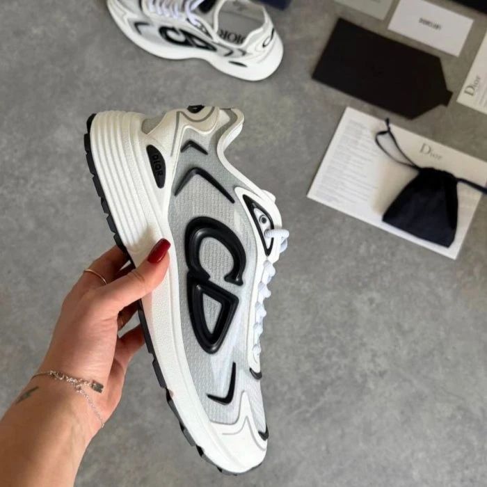 CD B30 "Triple Black&White"