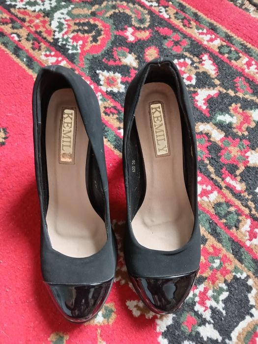 Срочно  сотилади