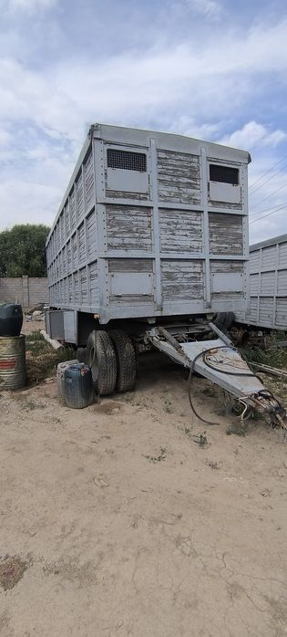 Прицеп трёхосный