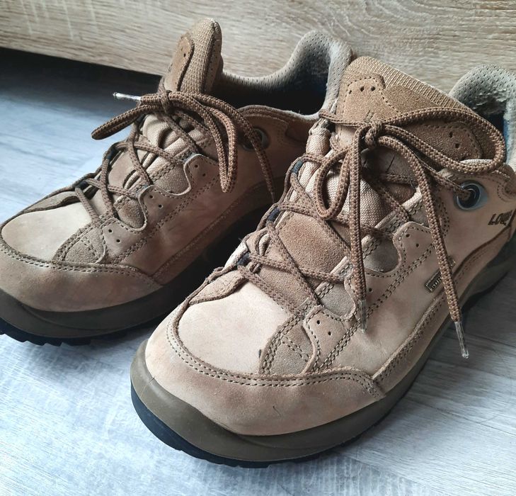 Туристически обувки LOWA, номер 39,5