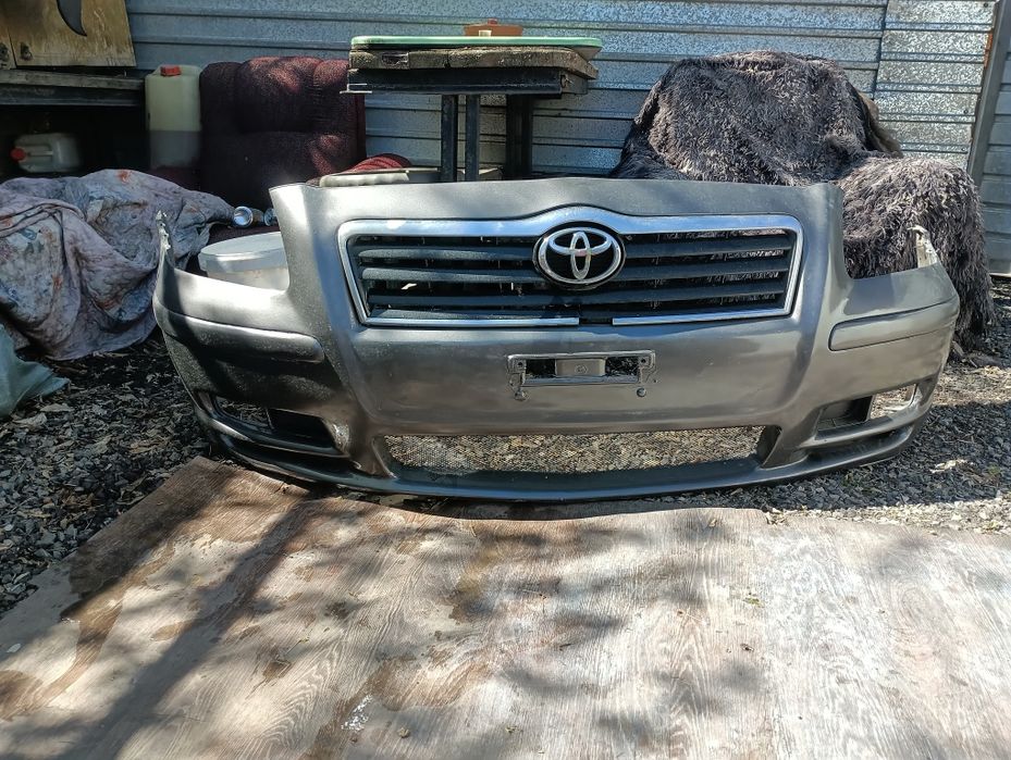 Тойота Авенсис .