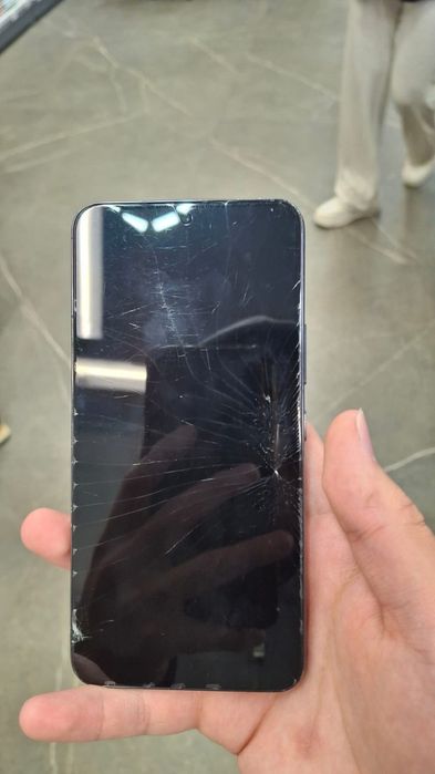 Samsung s22       б