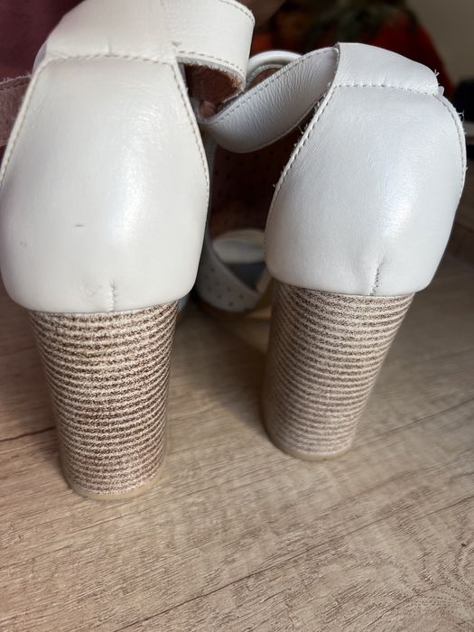 Sandale de piele mar 37