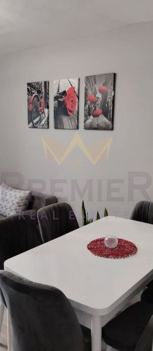 Дава се под наем Тристаен апартамент в Варна, Младост 1 - 60 кв.м за 500 € - Снимка #3