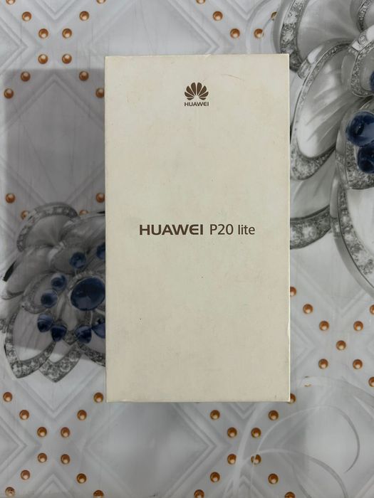 Телефон Huawei p20 lite