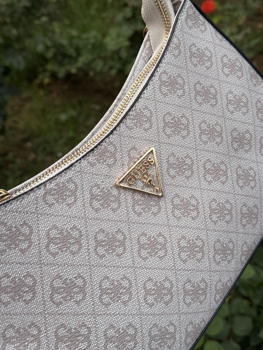 Сумка Guess в 4 цветах
