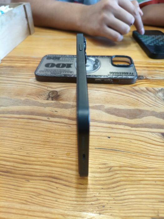 Iphone 14 plus продам