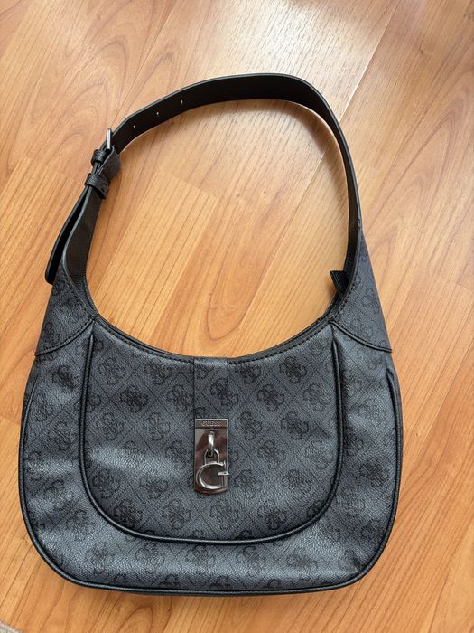 Дамска чанта Guess
