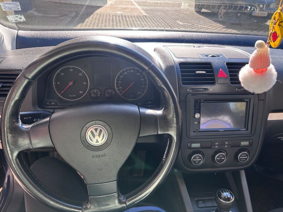Продавам vw Jetta