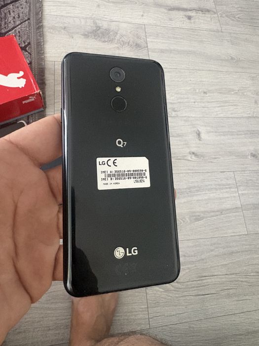 Lg q7 impecabil +