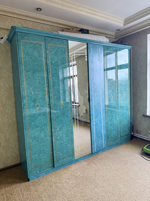 Срочно! Продам кровать и шкаф