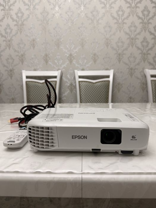 Продам EPSON проектор