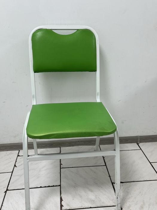 Стулья для столовой