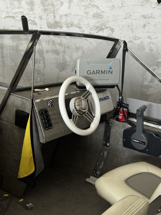 Ambarcatiune aluminiu