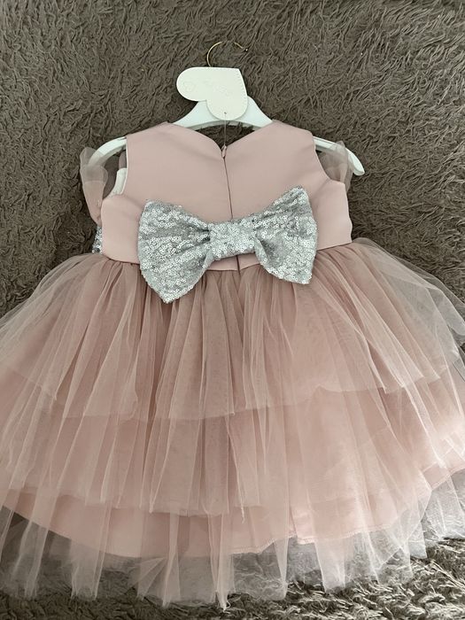 Нарядное платье для малышки