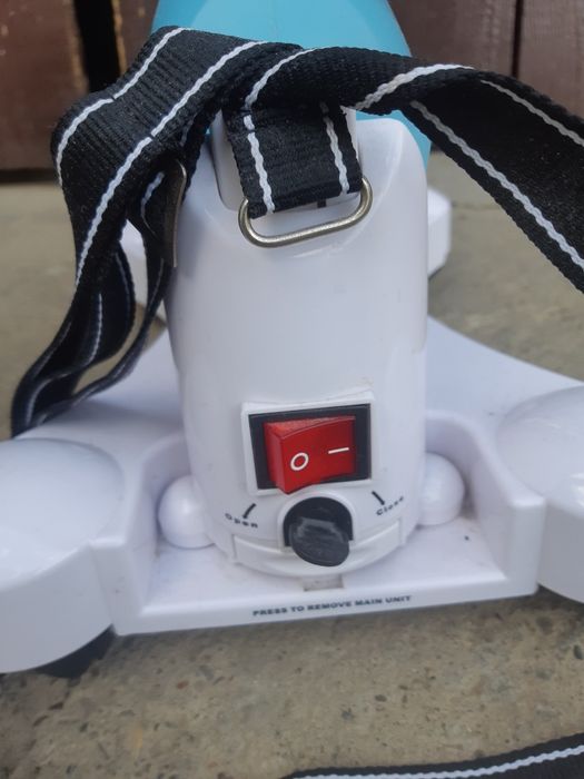 Aparat de calcat cu aburi si UPS -uri APC 500 si Braun Group