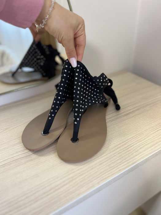 Sandale joase, marimea 38