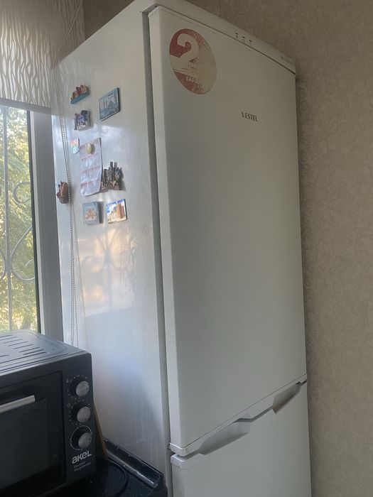 продается холодильник на запчасть