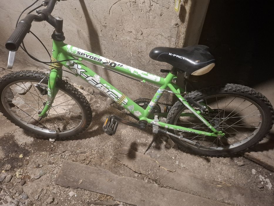 Vând 3 biciclete
