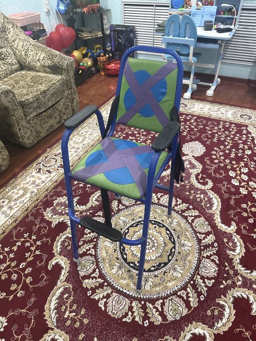 Детский стул для стола высокий