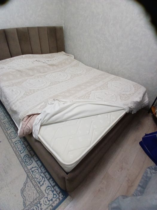 Продам кровать 2х спальный