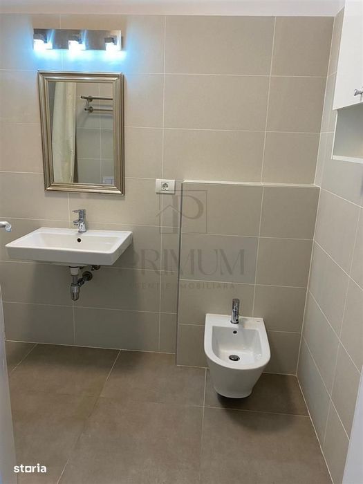 Barnutiu - 3 Cam - 2 Bai - Loc Parcare - Boxa - Bloc Nou - Lift - Pano