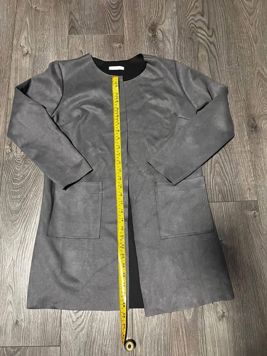 Връхна дамска дреха