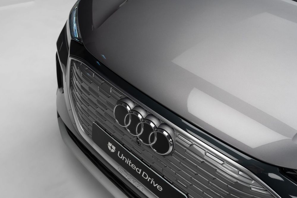 Audi Q4 e-tron Audi Q4 45 e-tron