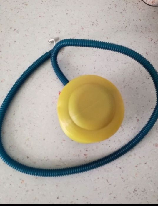 Pompa manuala de picior saltea perna perne noua nou