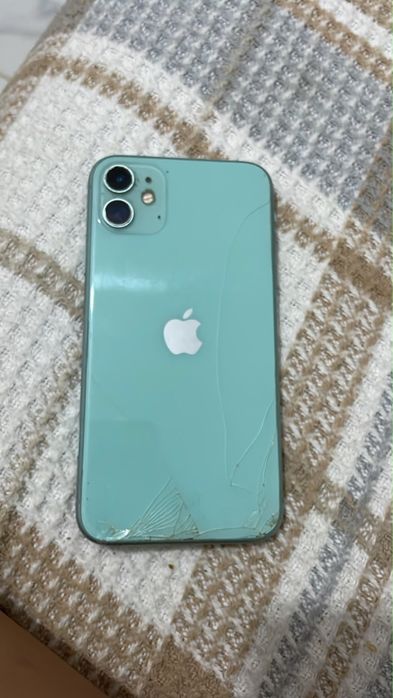 Vand/schimb iphone 11