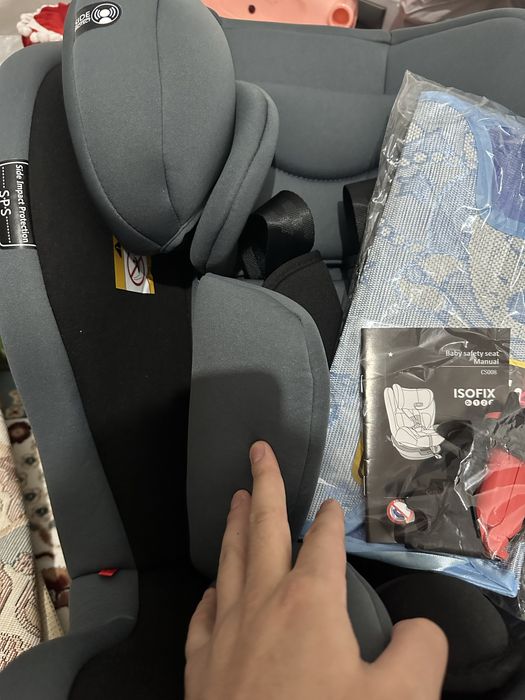 Продам авто кресло новое!