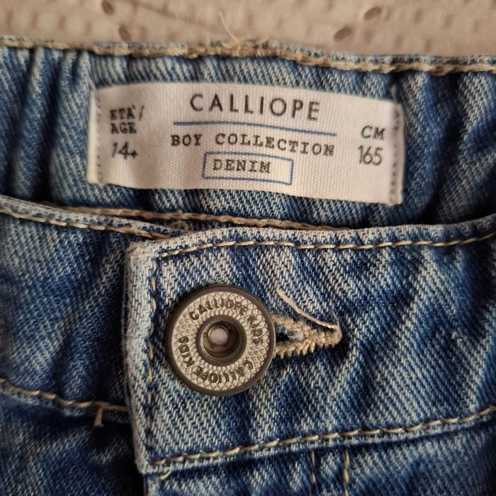 Два броя за 10 €! Детски къси дънкови панталони за дете на 14 г.