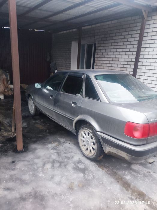 продам Audi B4 срочно