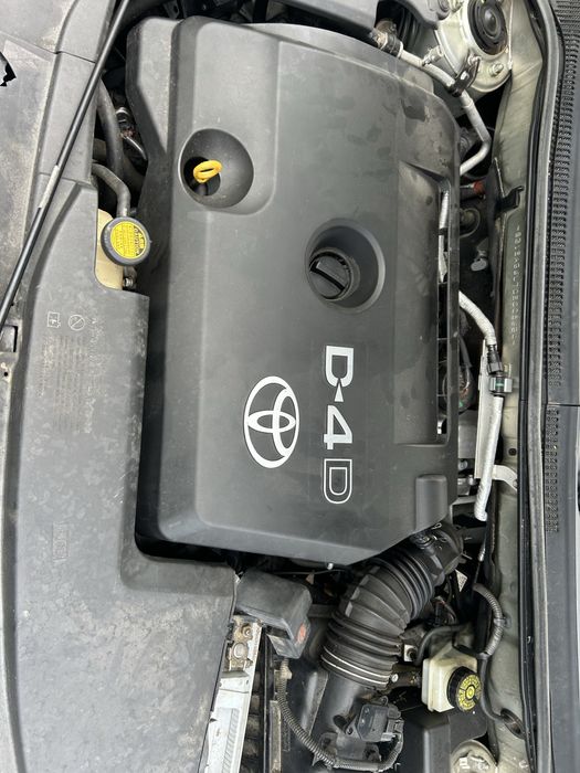 Тойота авенсис 2,2д 150кс на части/Toyota Avensis 2,2d 150ks na chasti