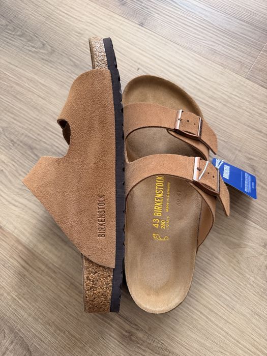 Negociabil Birkenstock mărimea 43 – 28 cm, noi, nepurtati, cu etichetă.