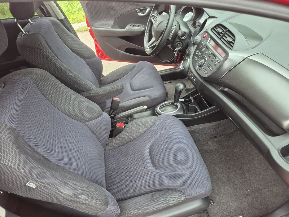 Honda Jazz 1.4 Benzina/Hybrid-Cutie automata