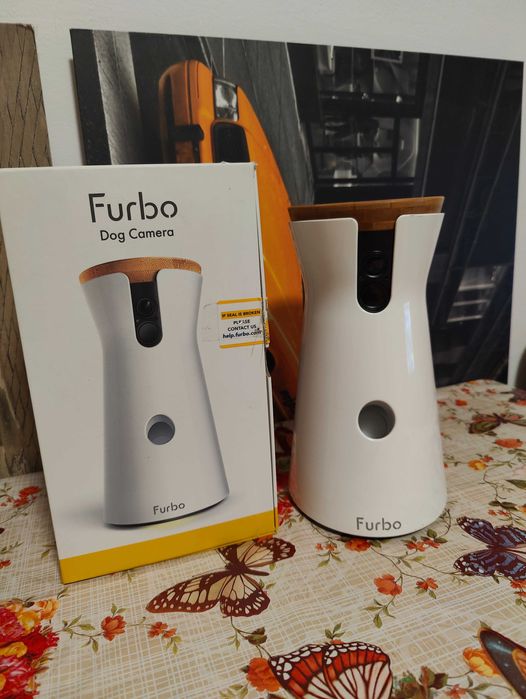 Camera video si alimentator animale domestice