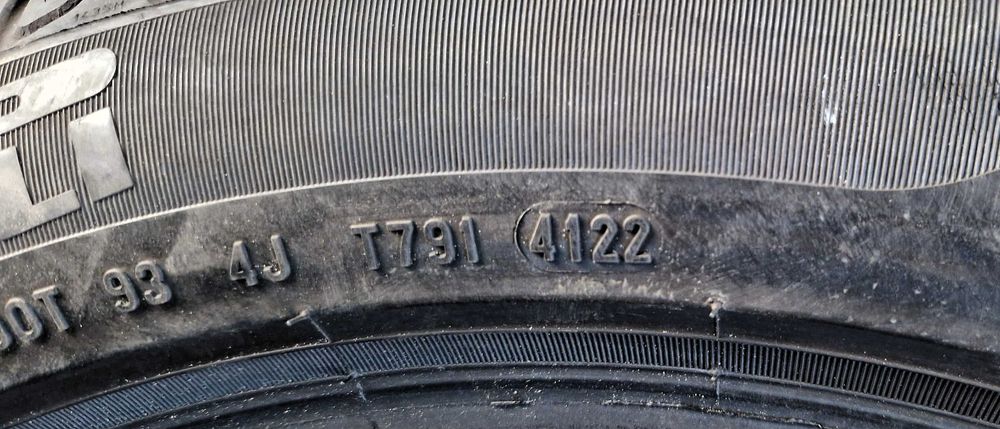 Anvelope second hand vara 245 45 18 Pirelli ( dot 2022 )