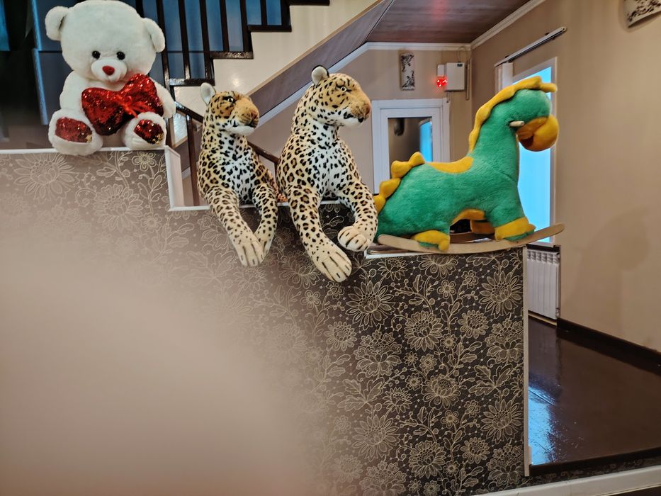 Игрушки: барс леопард лошадь