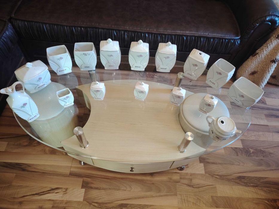 Порцеланови буркани за подправки