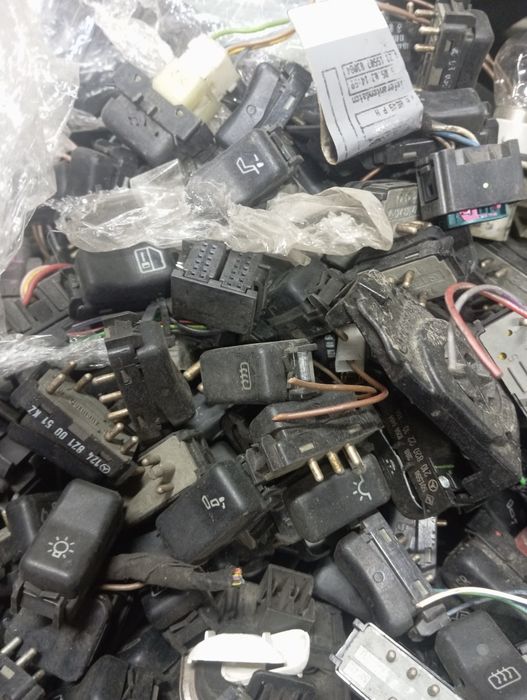 Кнопки Mercedes W124 W210