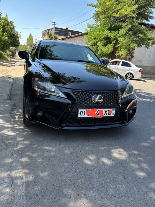 Lexus is 250 4gr