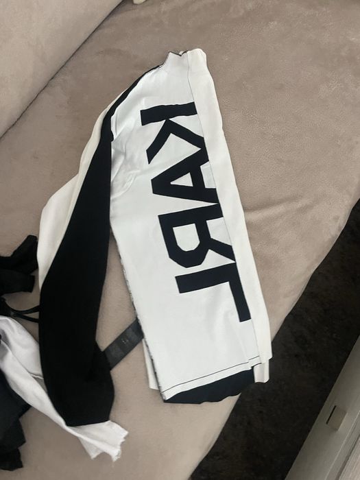 Чисто Нова KARL LAGERFELD блуза