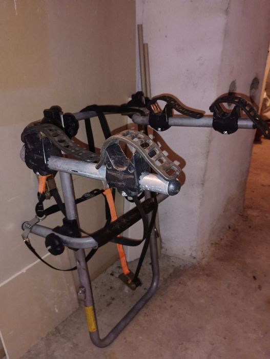 Багажник за колела ( велосипеди ) за гума на джип