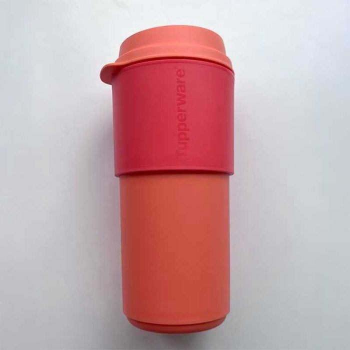 Чаша за кафе 490 мл Tupperware с капак и гумен пръстен