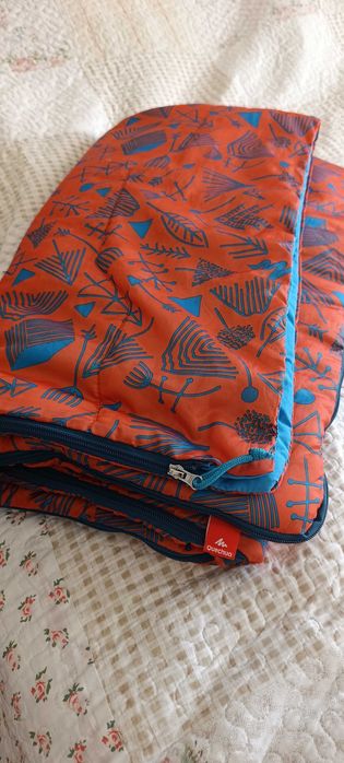 Продавам детски спален чувал Quechua
