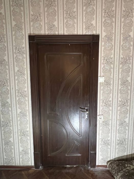 Eski Eshik Spalni Rom Shkaf sotiladi holati yaxshi Chilozor 12-kv