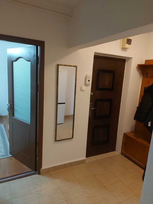 De închiriat apartament 3 camere in Constanta zona Dacia