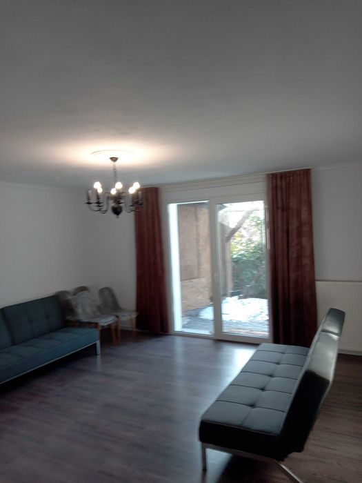 Vila de închiriat  Prelungirea Bradului